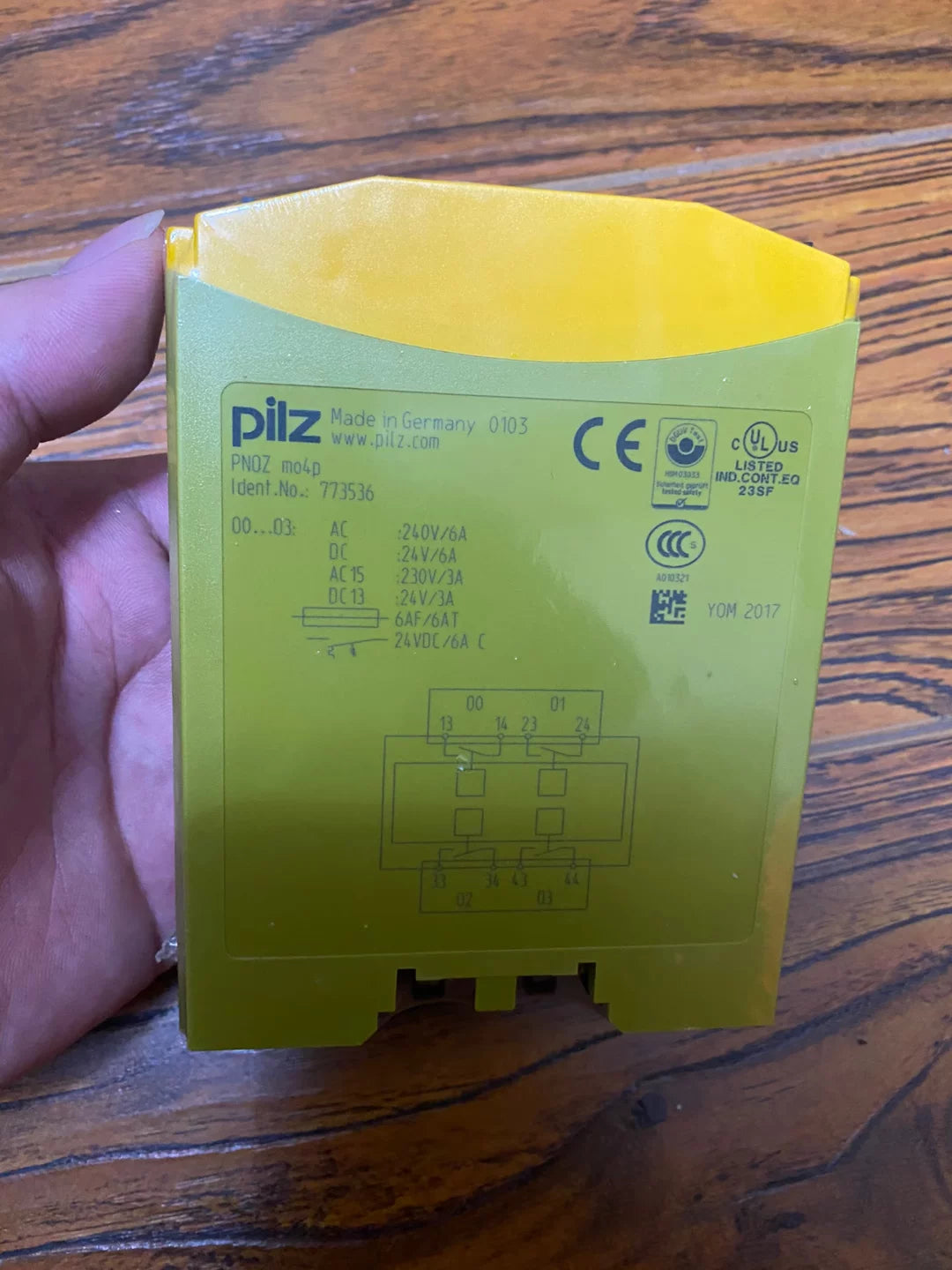 1pc new  PILZ PNOZ MO4P M04P  773536
