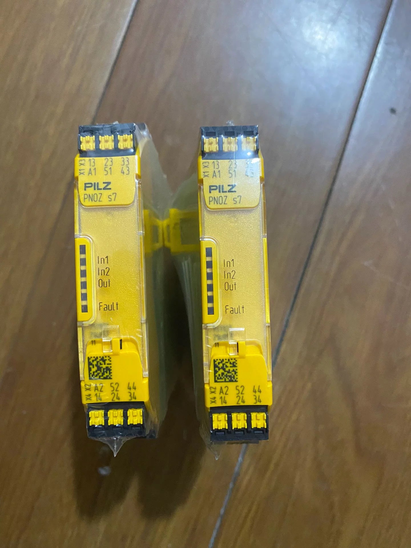1pc new  PILZ PILZ S7 751107