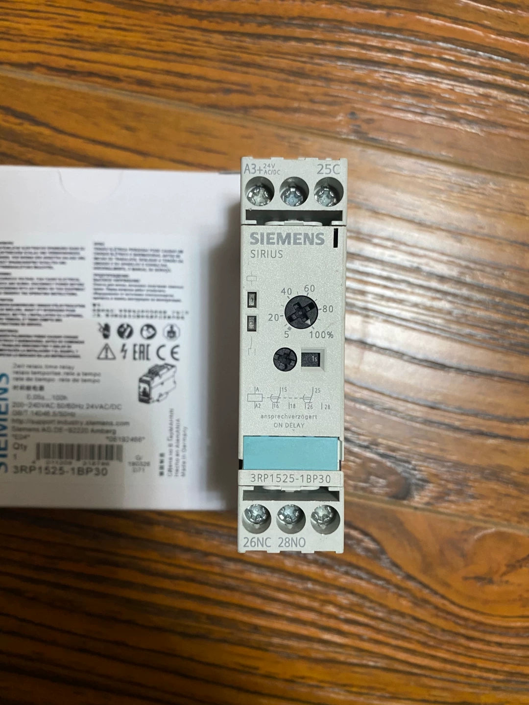 1pc new  SIEMENS 3RP1525-1BP30