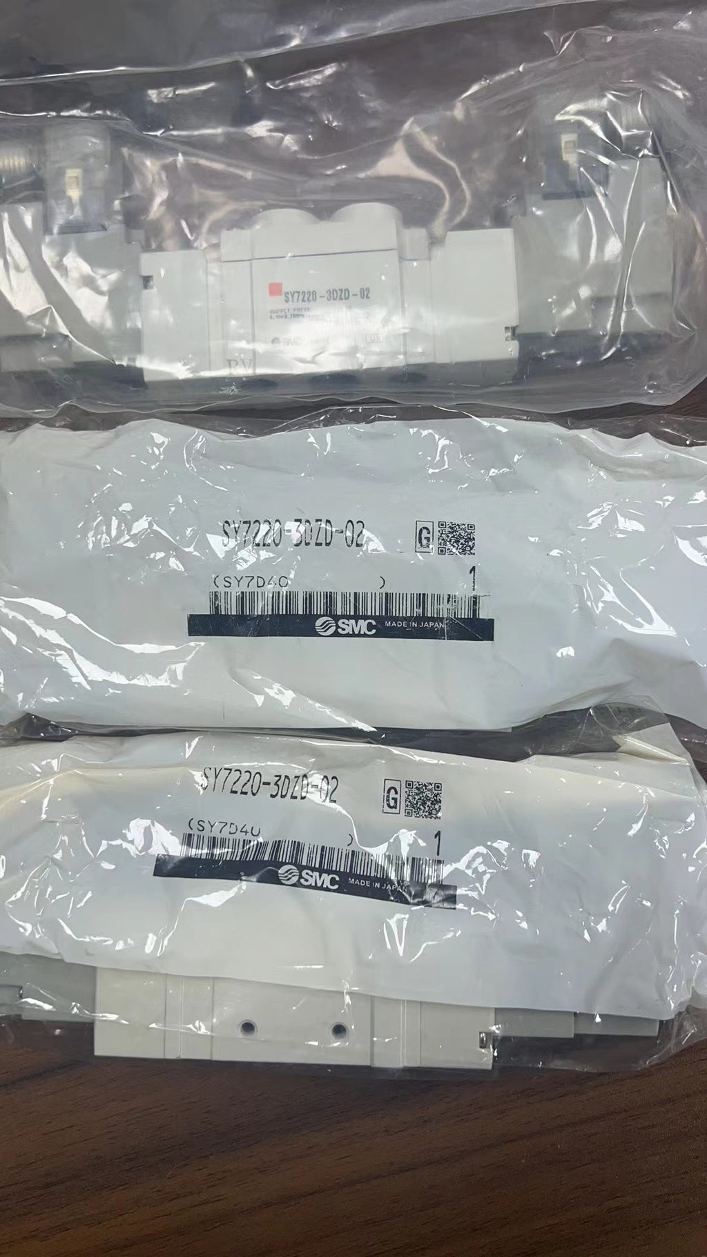 1pc new in box freeshipping SMC SY7220-3DZD-02