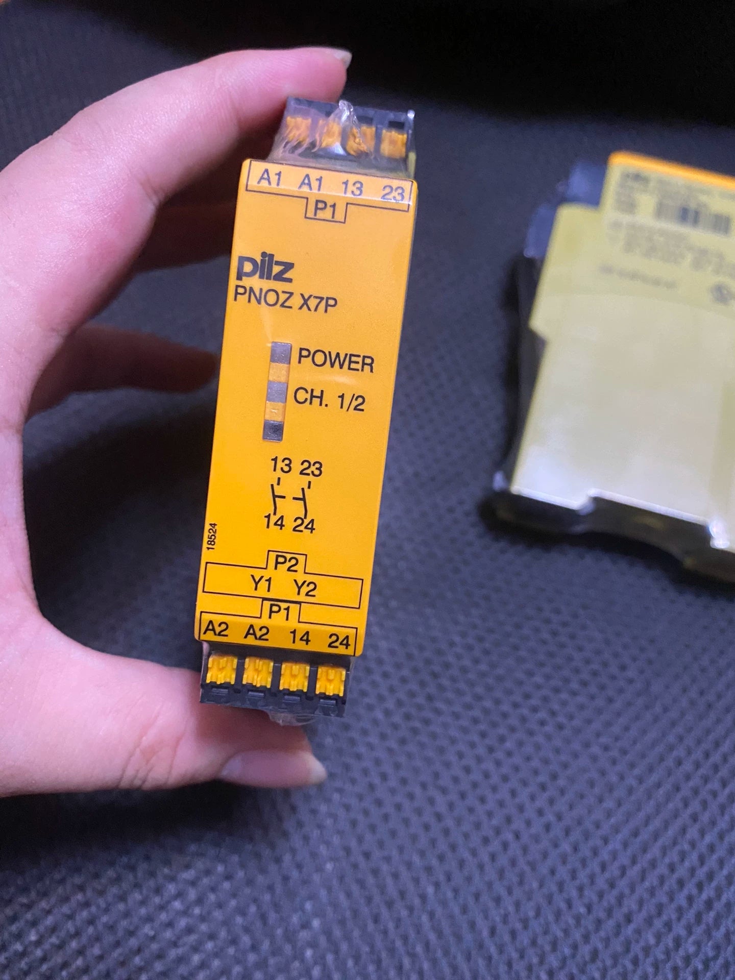 1pc new  PILZ PNOZ X7P    787059