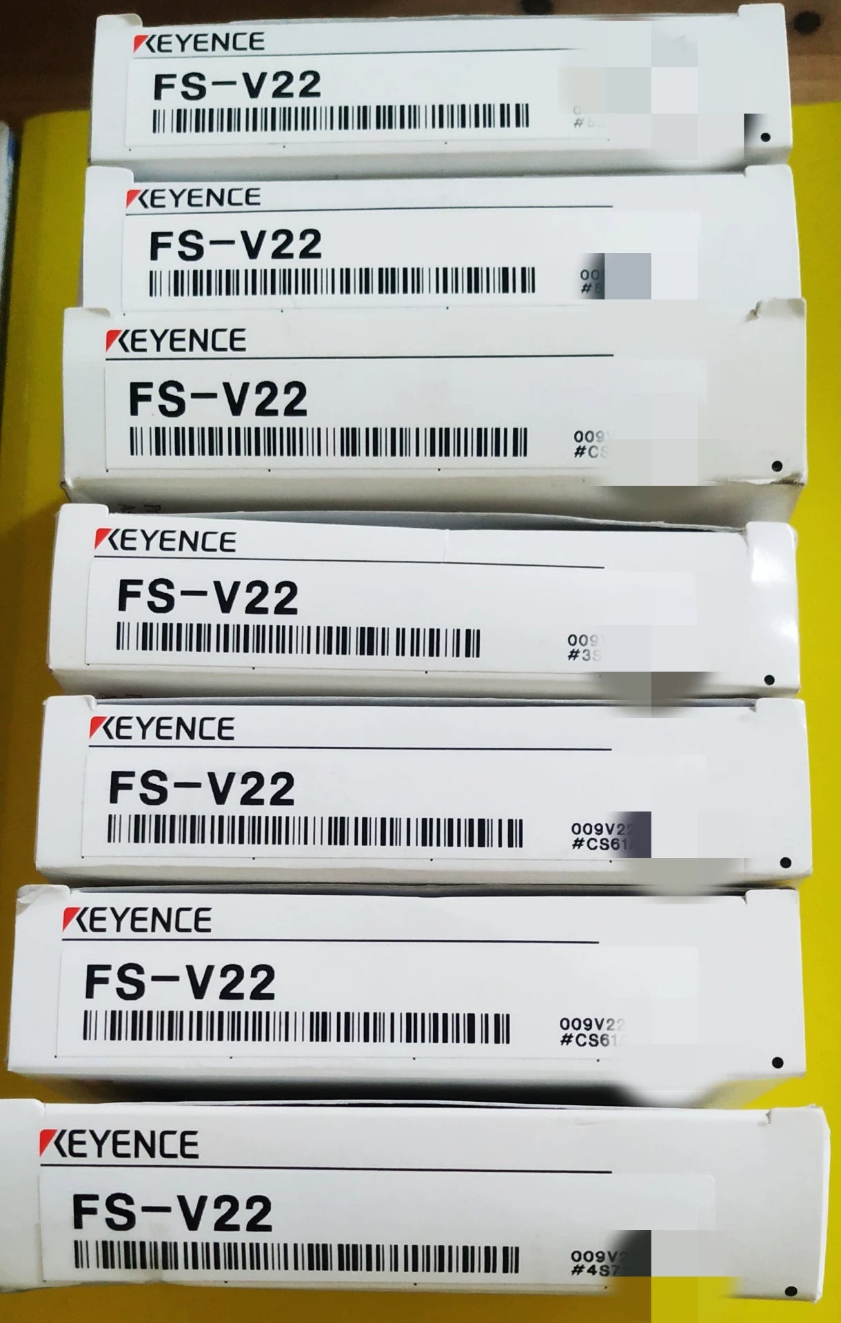 1pc New   KEYENCE FS-V22