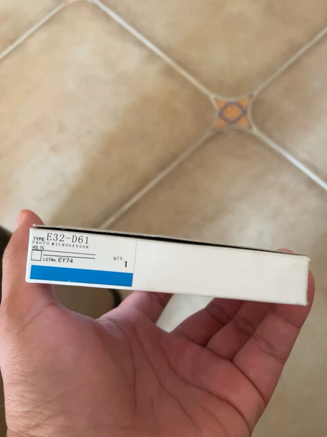 1pc new for Omron E32-D61