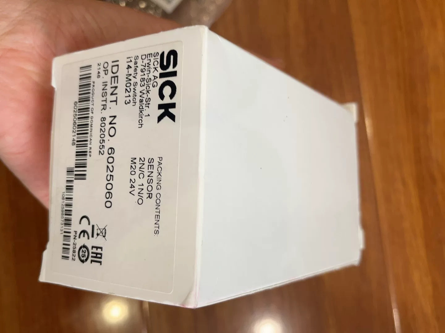 1pc new in box freeshipping SICK i14-M0213