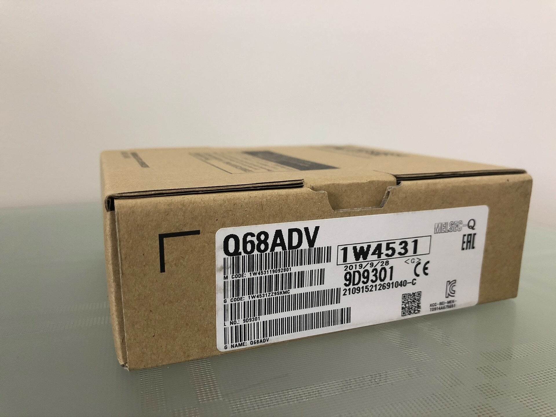 1PC NEW  Mitsubishi Q68ADV