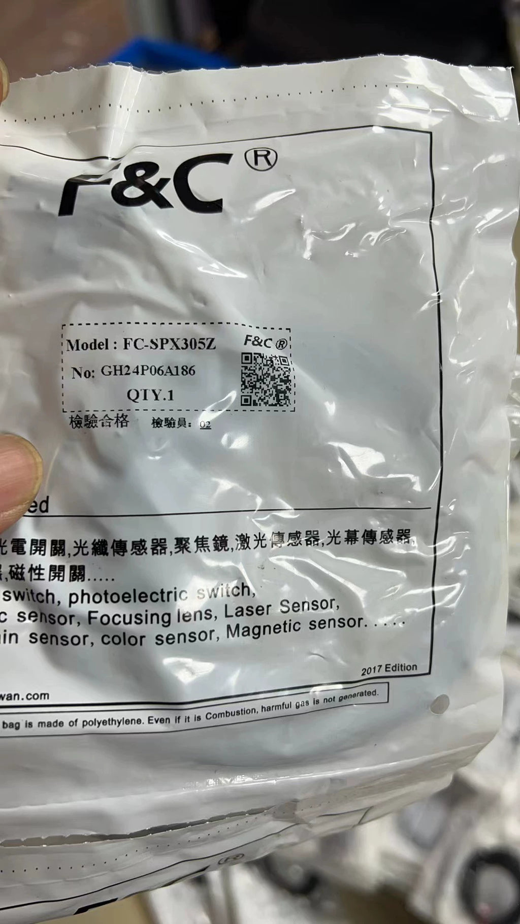 1pc new in box freeshipping OMRON EE-SX671-WR